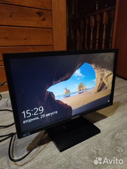 Монитор samsung