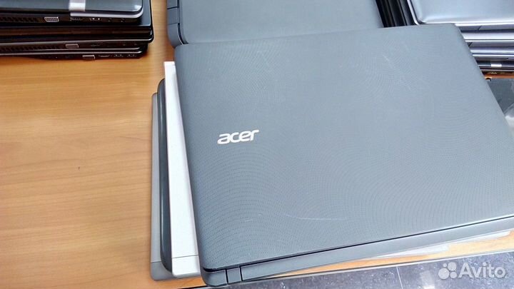 Ноутбуки Продаются в Связи с