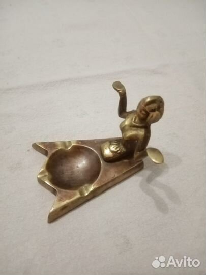 Пепельница бронза золоченная