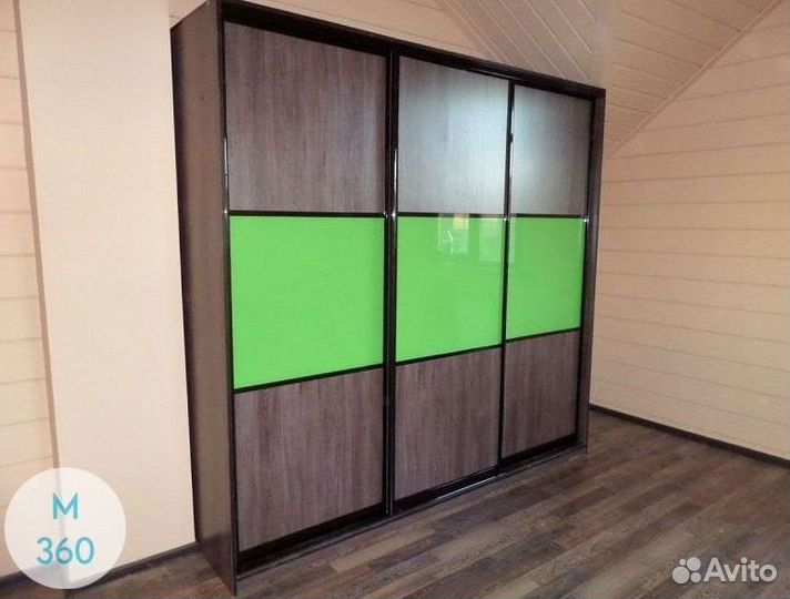 Угловой шкаф