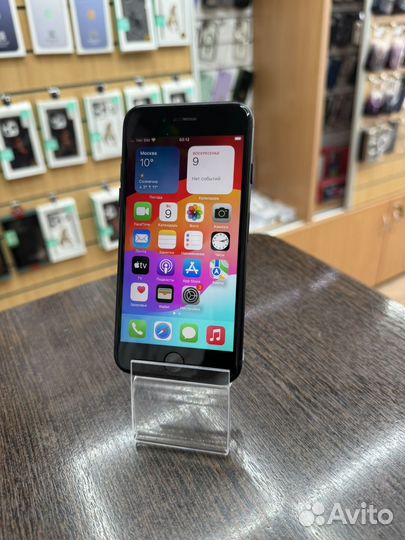 iPhone SE (2020), 64 ГБ