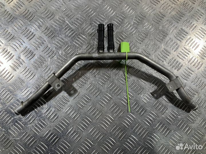 Трубка охлаждающей жидкости металлическая Audi A8