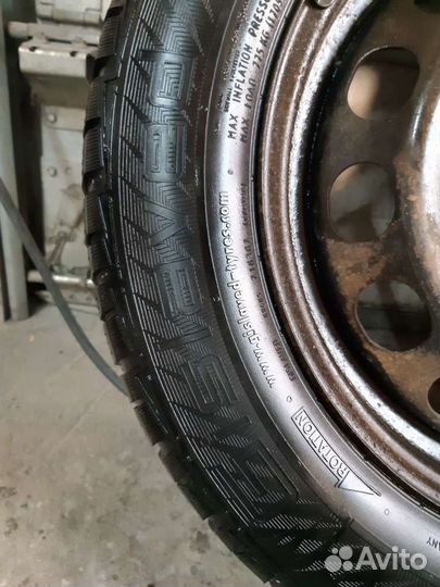 Gislaved NordFrost 100 215/60 R16 99