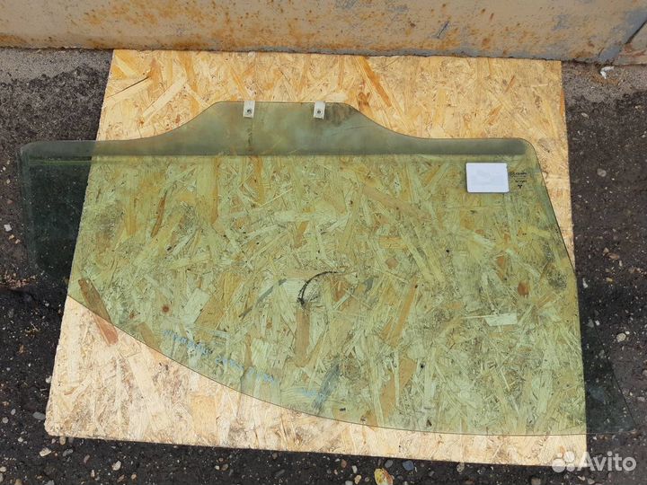 Левое переднее Mitsubishi Space Star