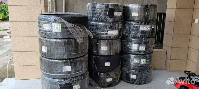 Michelin Pilot Super Sport 325/35 R21