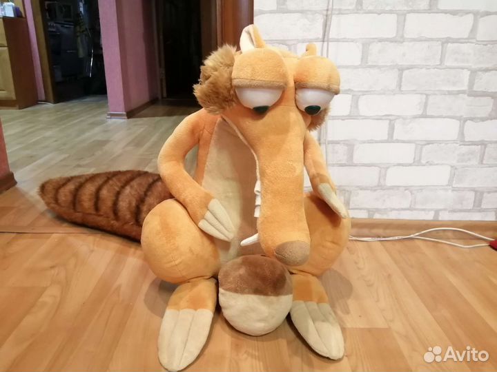 Большая мягкая игрушка белка