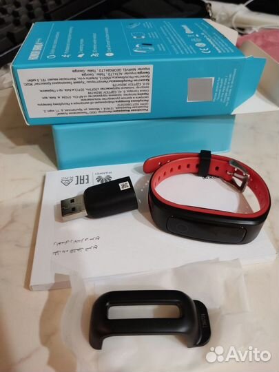 Фитнес браслет Honor band 4
