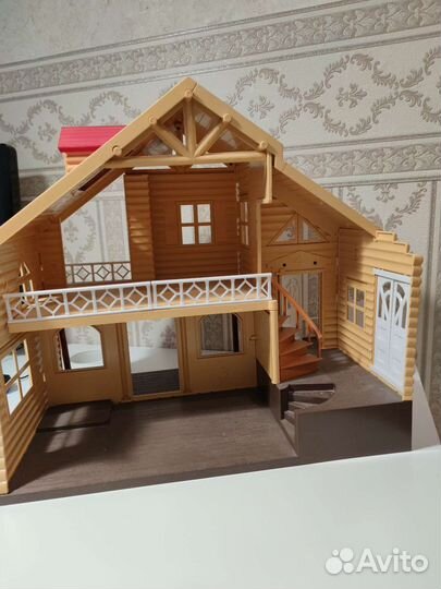 Домик игрушечный