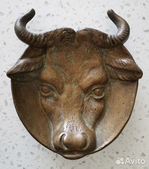 Пепельница бронза бык