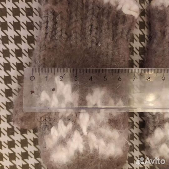 Варежки зимние 2 пары и носки на 1-3 годика