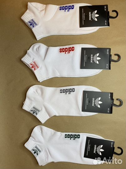 Короткие носки Nike и Adidas