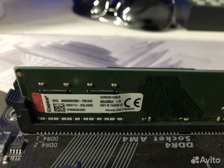 Материнская плата с Ryzen 3 Pro, 8Gb DDR4