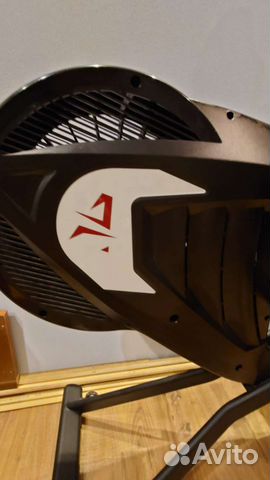 Гребной тренажер