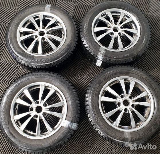 Колеса Toyota Yokohama ice 215/60R16 зима