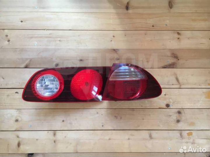 Задние фонари Caldina ST215 левый и правый