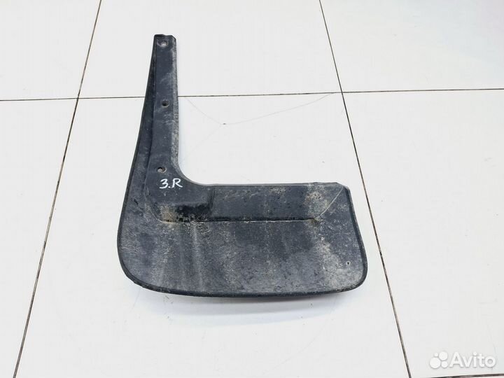 Брызговик задний правый Toyota Highlander II (XU4