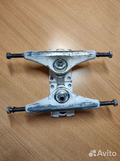 Подвески для скейтборда Venture