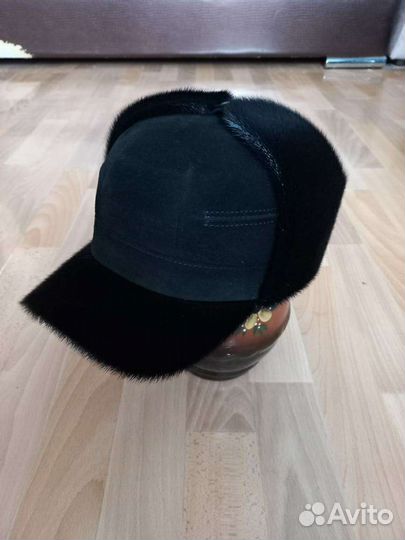 Меховая мужская кепка