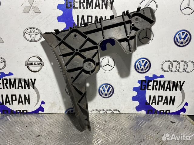 Кронштейн бампера задний левый Audi A6 C6