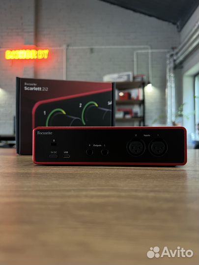 Focusrite Scarlett 2i2 4rd Gen