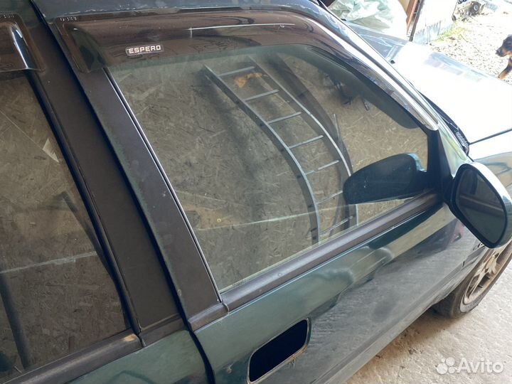 Стекло боковое Daewoo Espero