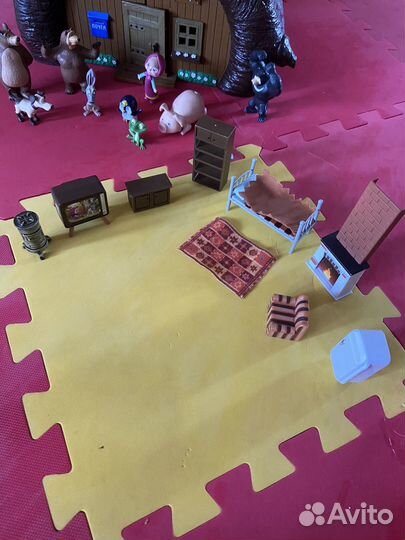 Домик медведя из маша и медведь