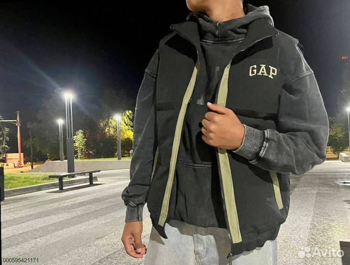 Жилетка и Худи Gap