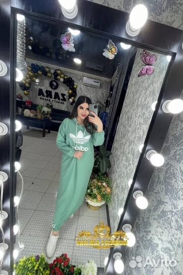 Спортивный костюм женский