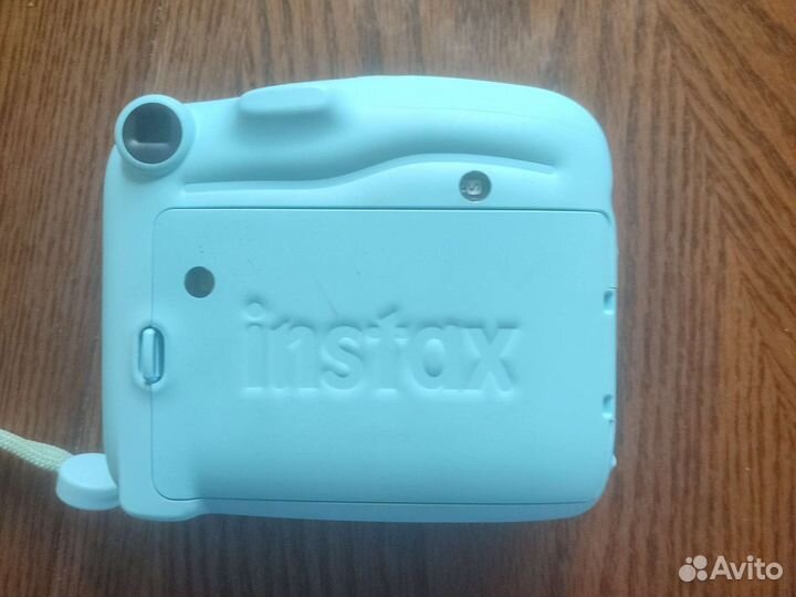 Фотоаппарат с моментальной печатью