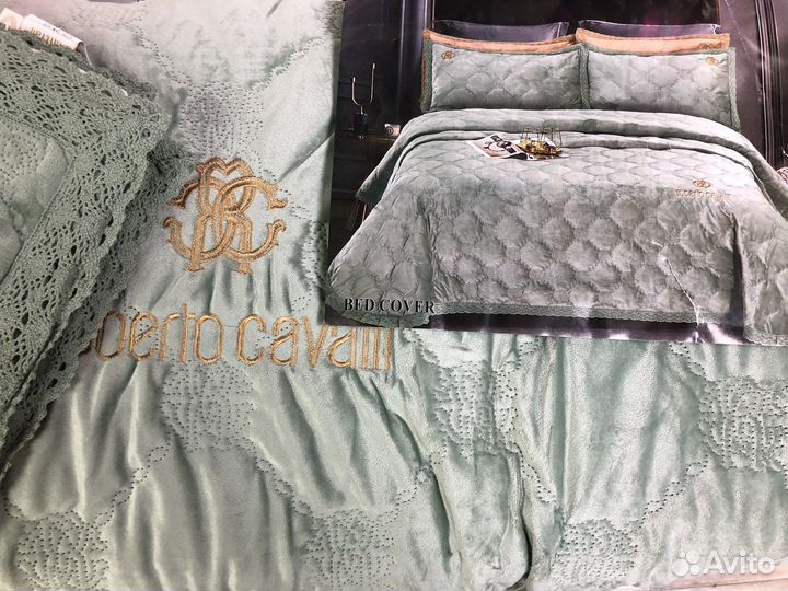 Набор покрывало с постельным бельем