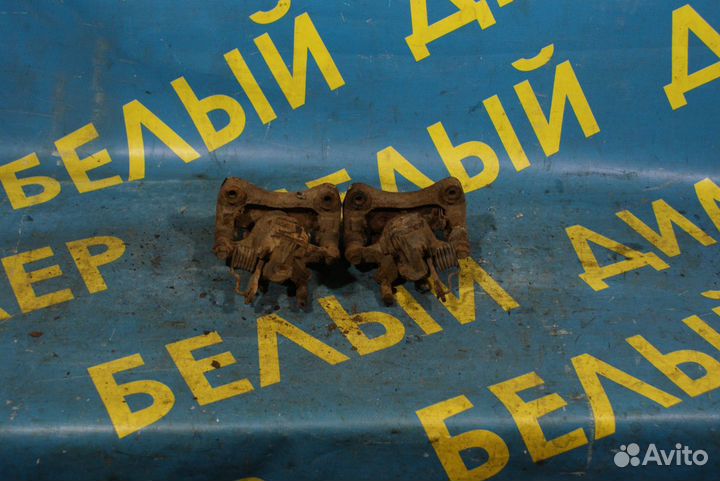 Суппорт задний Nissan Maxima a32