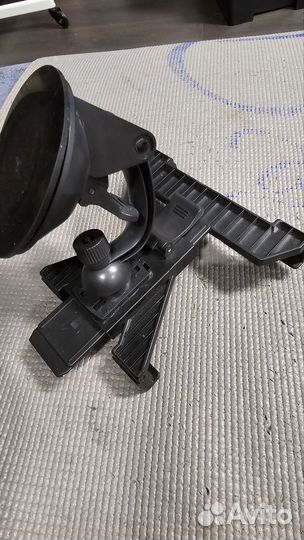 Держатель для планшета в машину