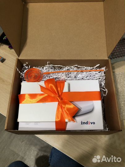 Ультрафиолетовый стерилизатор и беспроводное зу