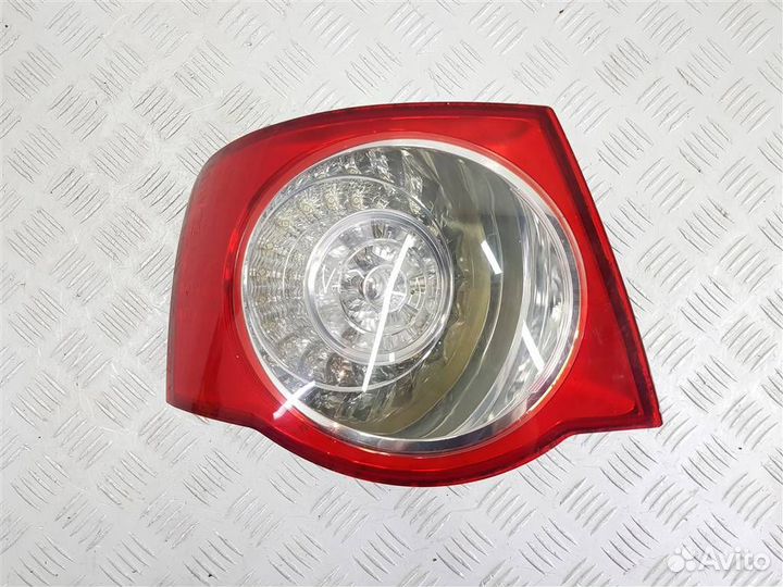 1K5945095 Фонарь задний левый Volkswagen Jetta 5