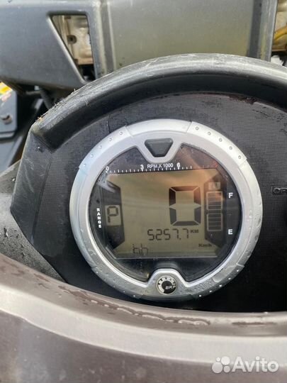 BRP Can-Am Outlander Max 800 XT, 2011