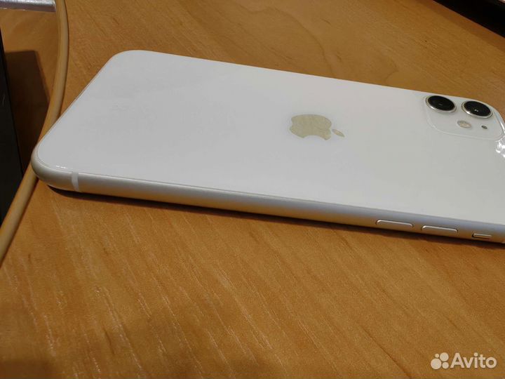Мобильные телефоны бу iPhone 11