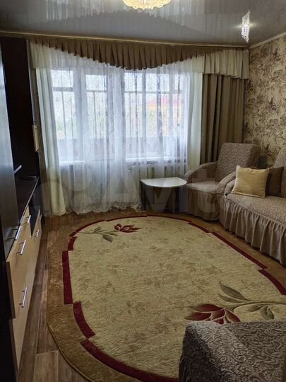 3-к. квартира, 57 м², 1/3 эт.