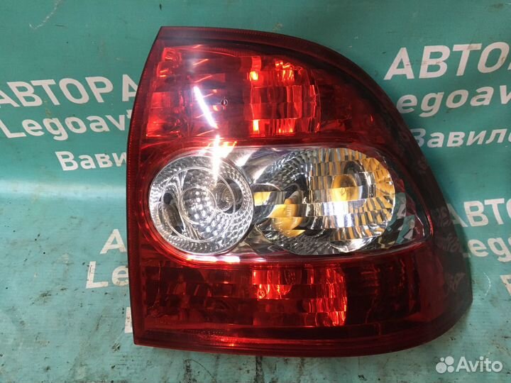 Задний правый фонарь приора