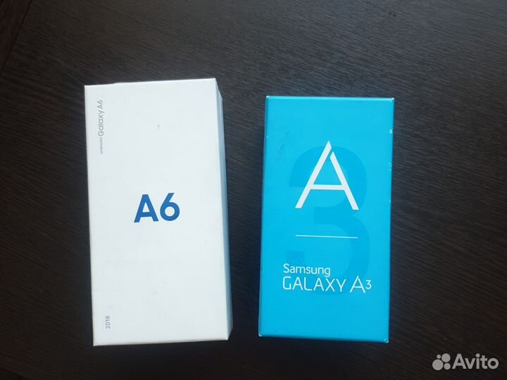 Коробки от смартфонов Samsung