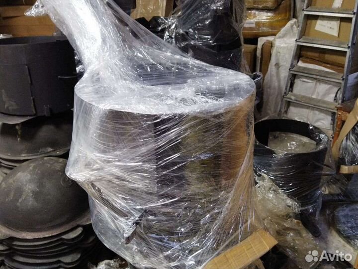 Печь под казан 16 л с трубой и дверкой