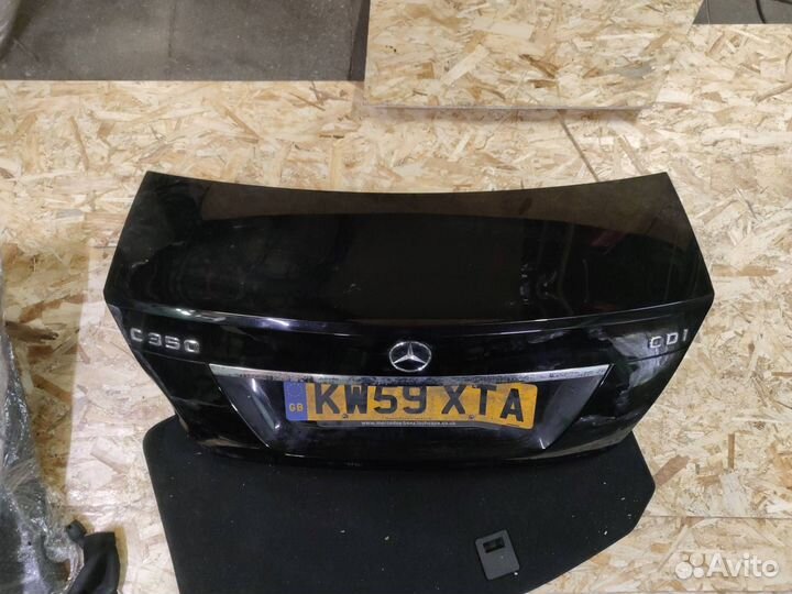 Крышка (дверь) багажника Mercedes-Benz C-Класс