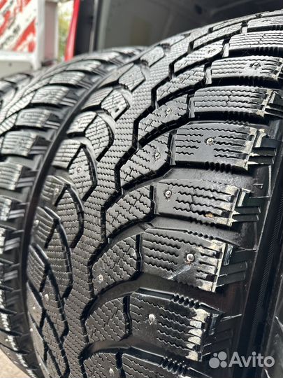 Bridgestone Blizzak Spike-01 255/50 R19