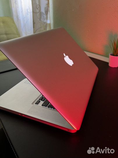 MacBook Pro 13