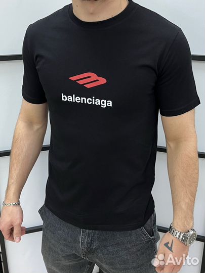 Футболка Balenciaga