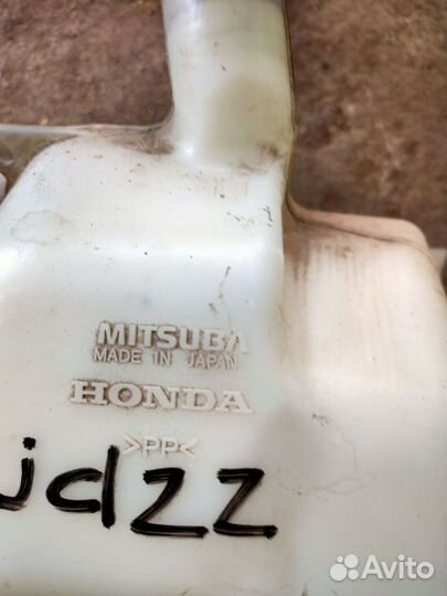 Бачок стеклоомывателя Honda Fit Jazz 1 02-08