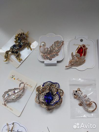 Брошь новая целая коллекция