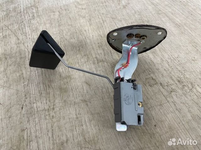 Датчик уровня топлива Mitsubishi Pajero 4 V87W