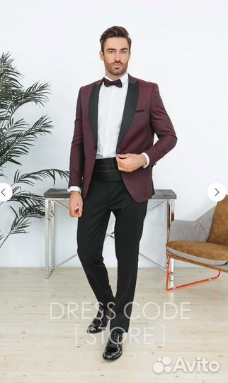 Мужской смокинг на прокат