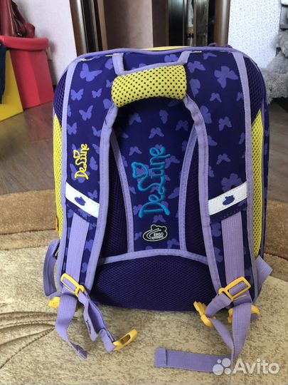 Школьный портфель