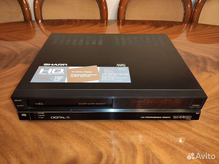 Винтажный видеомагнитофон sharp VC-D801S